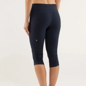 Lululemon In the Flow cropped leggings